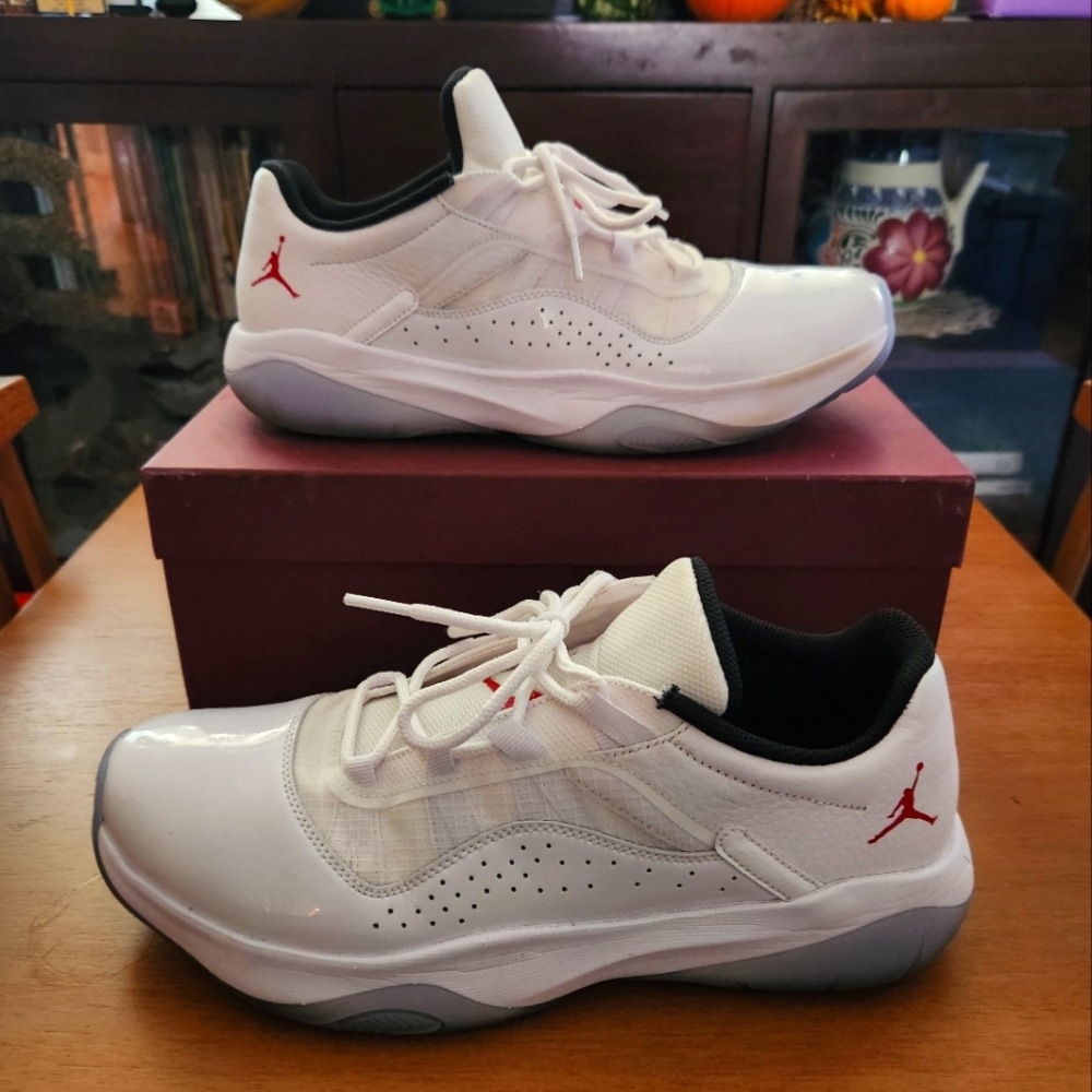 Jordan 11 CMFT Low